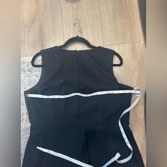 NWT New Talbots Black Scallop V-Neck Sheath Dress Sleeveless 14 Petite - Picture 10 of 11